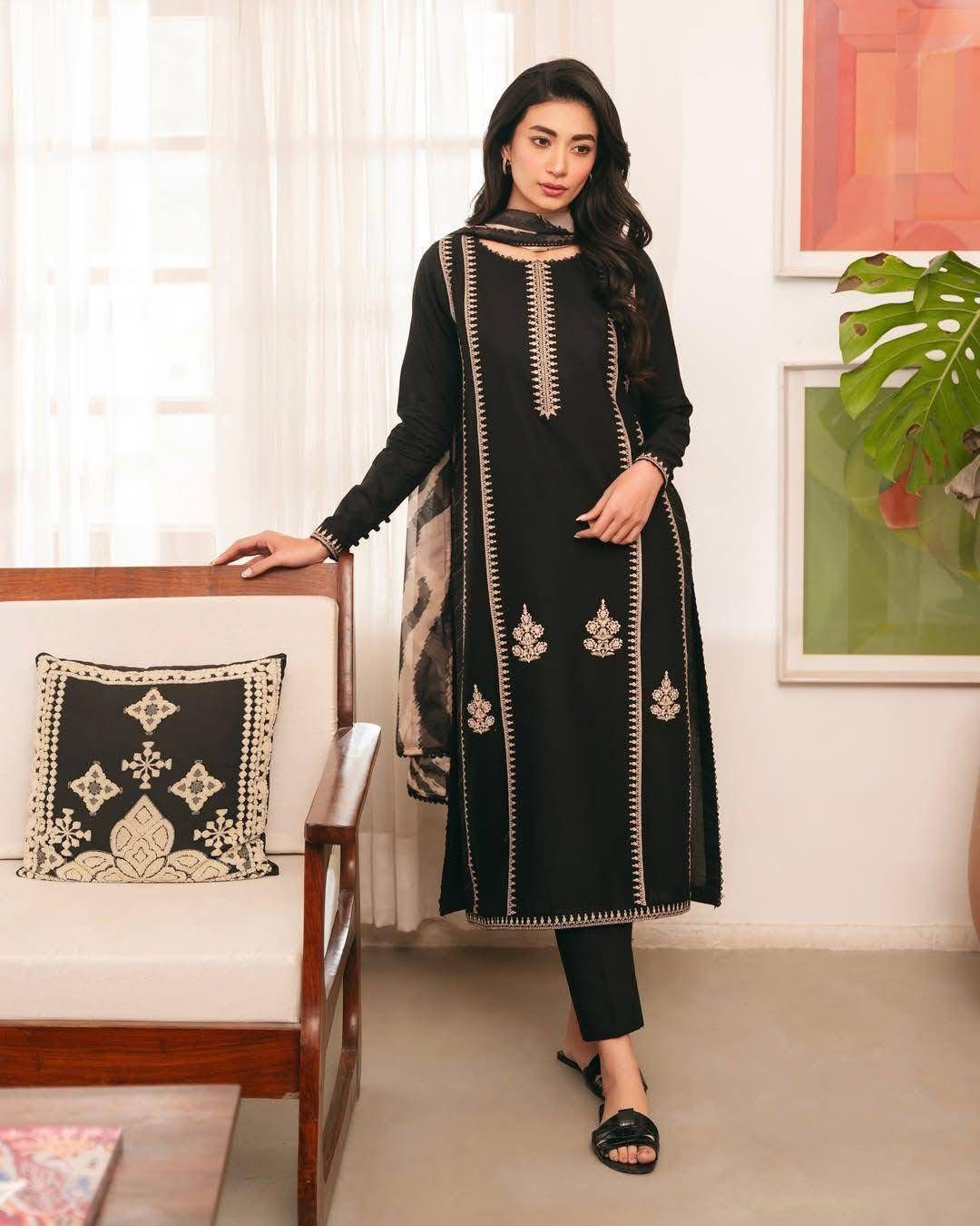 Elegant Dhanak 3PC Dress