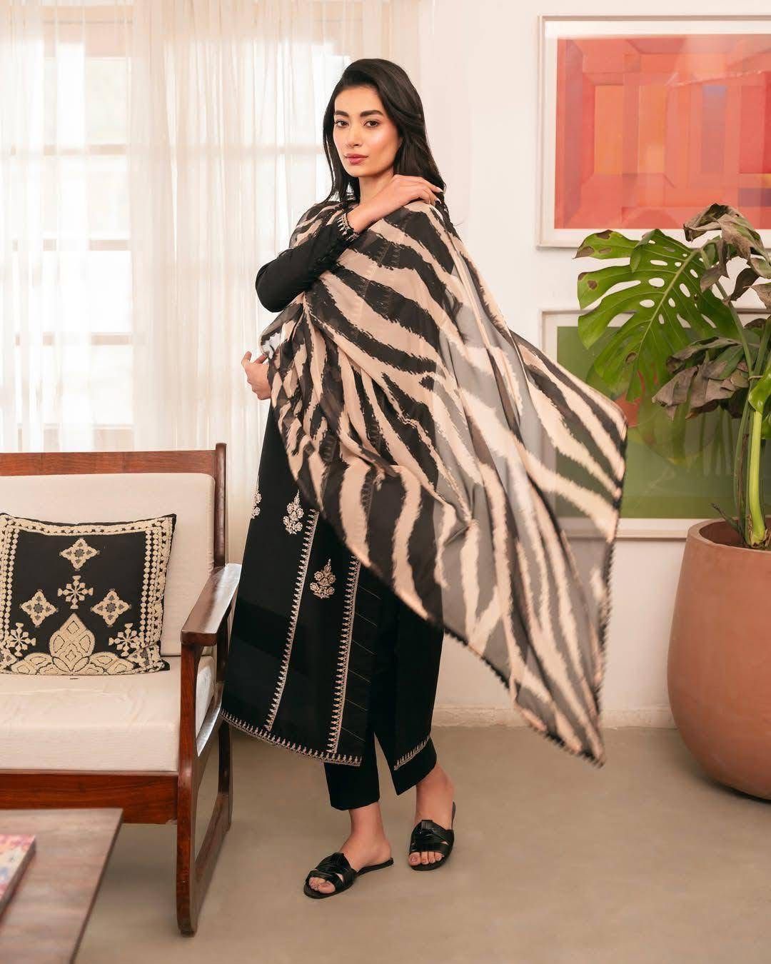 Elegant Dhanak 3PC Dress