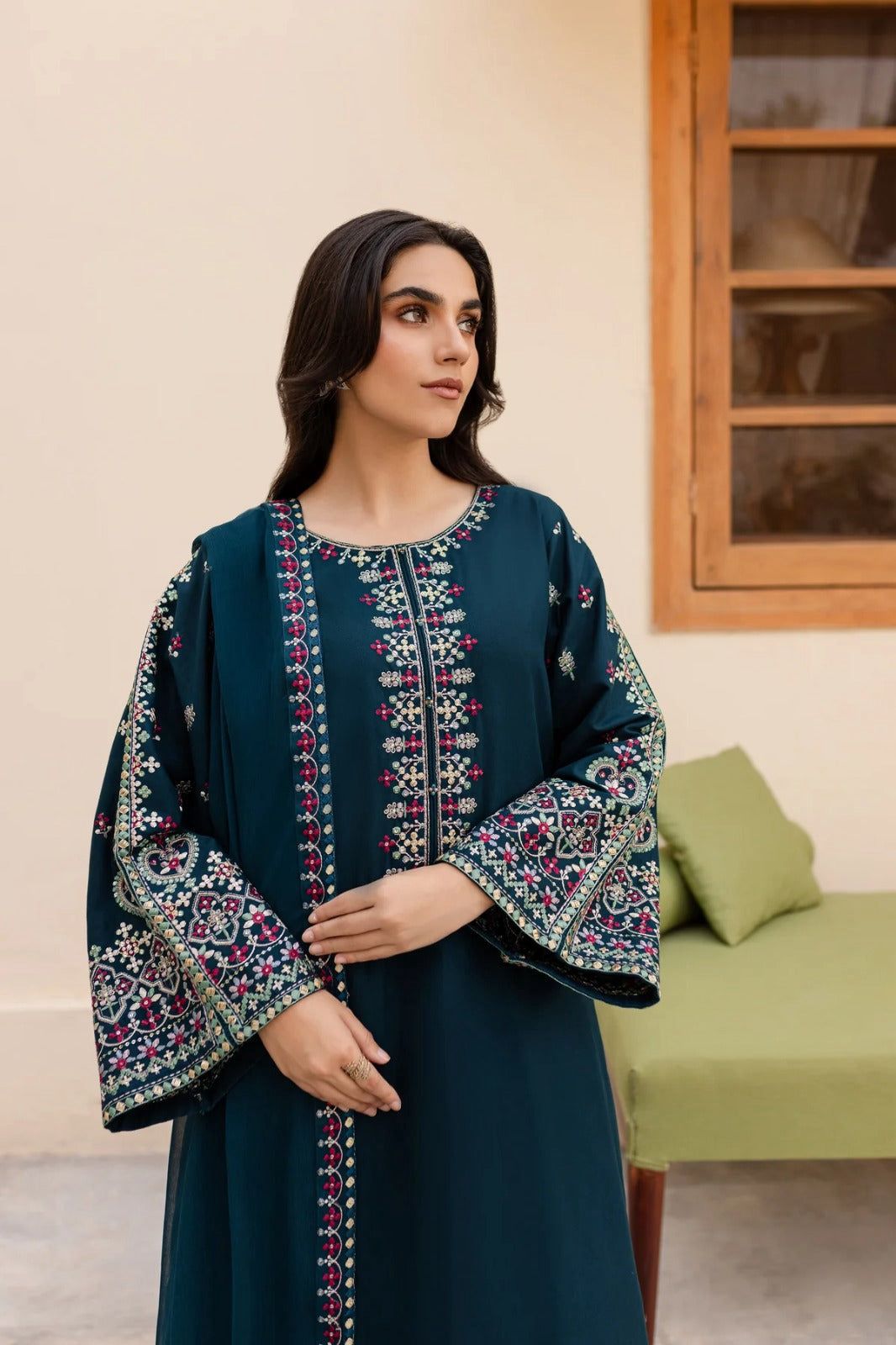 Elegant Threads Dhanak Suit